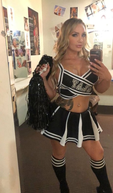 Nahá fotka uniklých OnlyFans od Misscalicarter