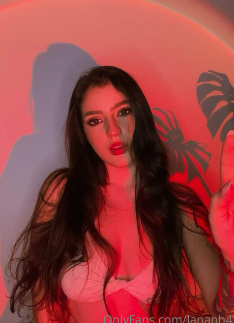Naken läckt OnlyFans-bild av Lanaph4