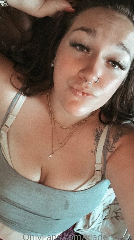 Naken läckt OnlyFans-bild av Xjaderyleex