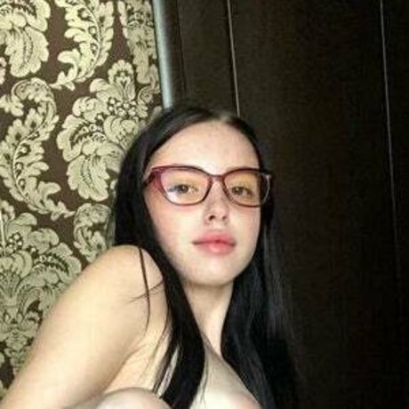 Naken lekkede OnlyFans-bilde av Pinkyly