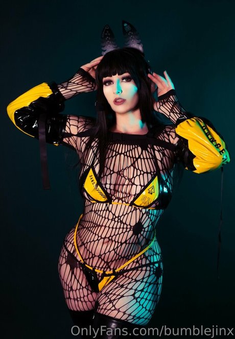 Nahá fotka uniklých OnlyFans od Bumblejinx