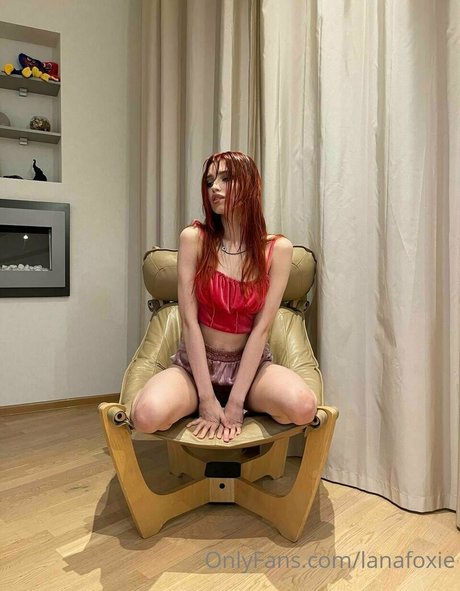 Naken lekkede OnlyFans-bilde av Lanafoxie