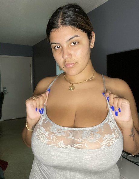 Photo nue de fuite OnlyFans de Mariantatte