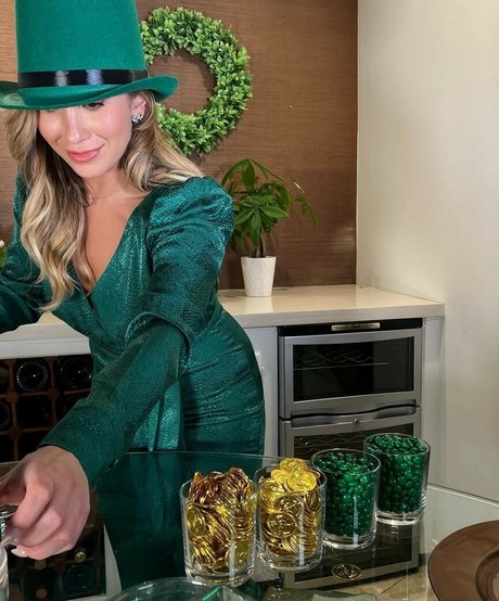 Naken lekkede OnlyFans-bilde av Cheryl Burke