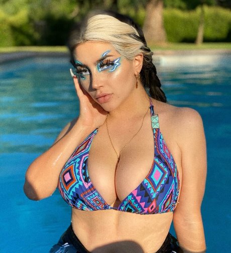 Vai Monroe OnlyFans