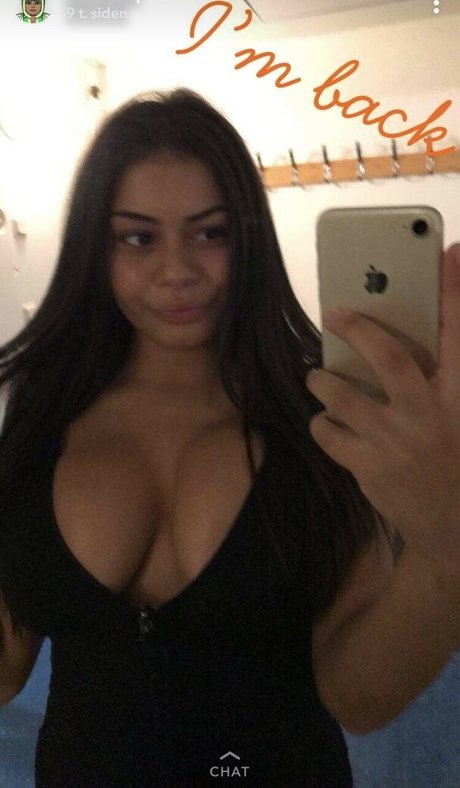 Nahá fotka uniklých OnlyFans od Swedish Nagon