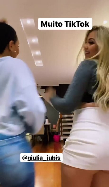 Nahá fotka uniklých OnlyFans od Giulia Porto