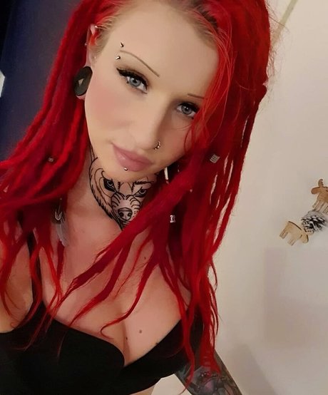 Nahá fotka uniklých OnlyFans od Katzinger