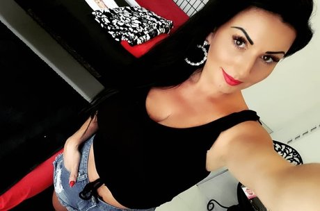 Alasti lekkinud OnlyFans-i pilt Rita Kyslinger
