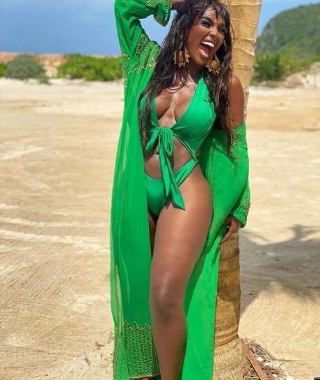 Amara La Negra