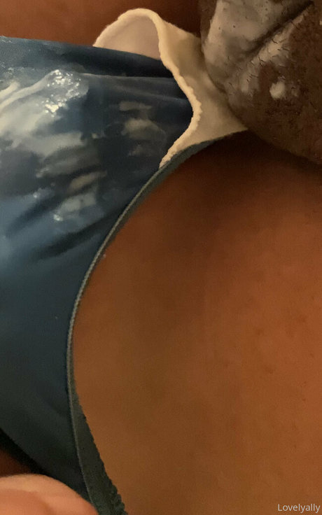 Allysquirtss