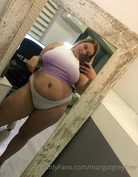 Naken lekkede OnlyFans-bilde av Margotgreyfree