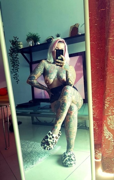 Naken läckt OnlyFans-bild av Summer Raye