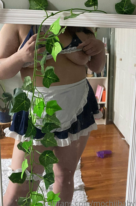 Nahá fotka uniklých OnlyFans od Mochiibaby