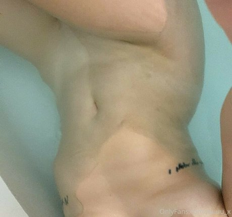 Nahá fotka uniklých OnlyFans od Lauuu