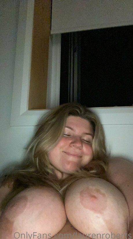 Laurenroberts OnlyFans泄露裸照