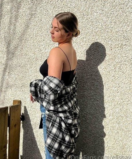 Nahá fotka uniklých OnlyFans od Elkvjones