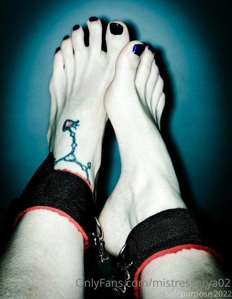 Mistressarya02