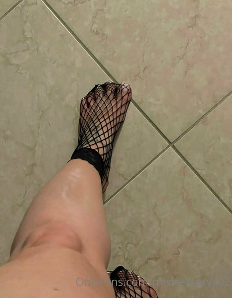 Mistressarya02