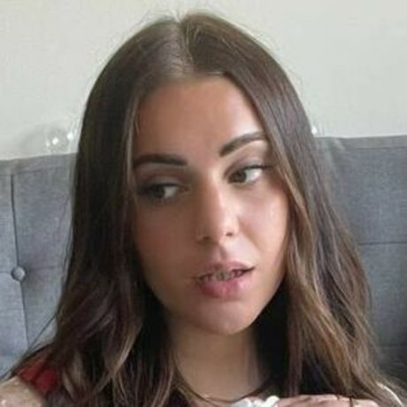 Alasti lekkinud OnlyFans-i pilt Taviasky