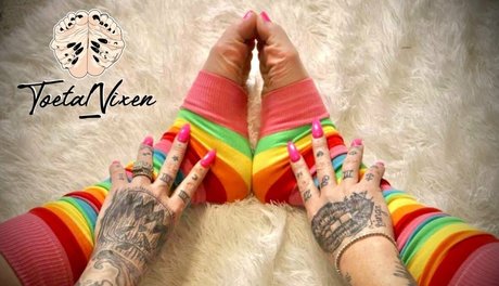 Обнаженная фотография утечки OnlyFans от Toetalvixen