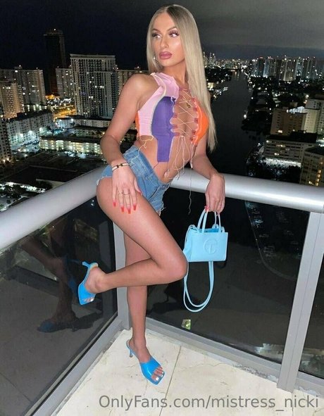 Nahá fotka uniklých OnlyFans od Mistressnicki