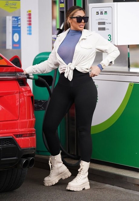 Chloe Ferry OnlyFansリークヌード写真
