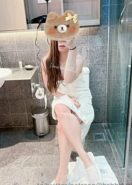 Nahá fotka uniklých OnlyFans od Hshhht