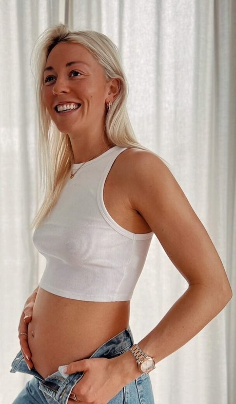 Foto di nudo di fuga di OnlyFans di Carina Witthoft