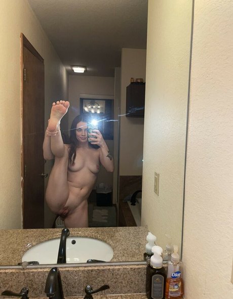 Foto di nudo di fuga di OnlyFans di Queen Softness