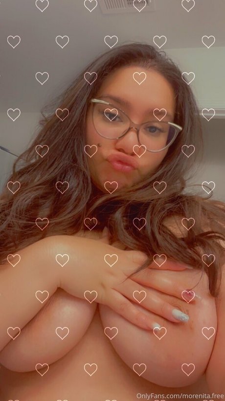 Naken lekkede OnlyFans-bilde av Morenitafree
