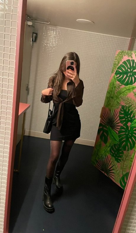 Nahá fotka uniklých OnlyFans od Jenncion