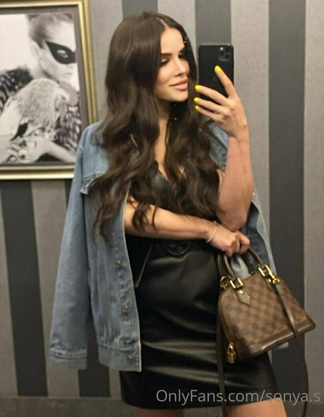Nahá fotka uniklých OnlyFans od Sonyas