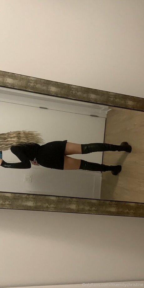 Dressupblondie