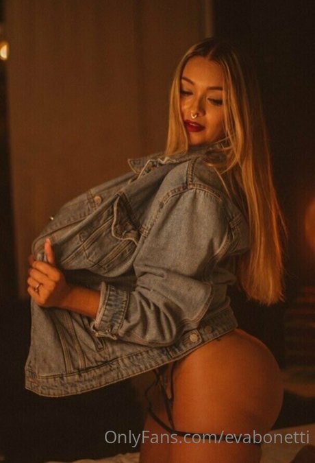 Nahá fotka uniklých OnlyFans od Evabinetti