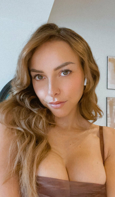 Nahá fotka uniklých OnlyFans od Thesexyveganfree