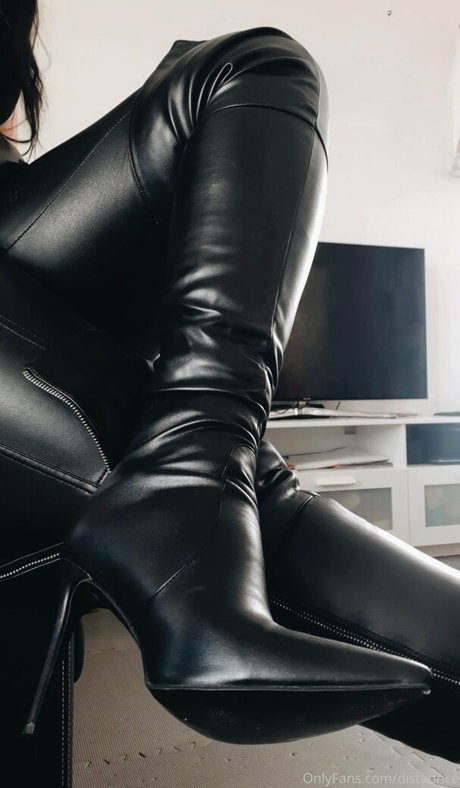 Nahá fotka uniklých OnlyFans od Distannce