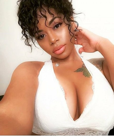 Strella Katt