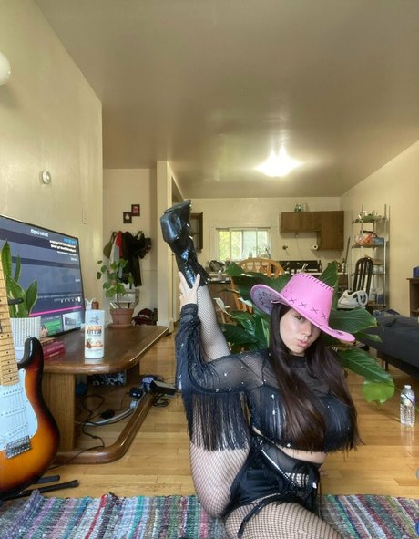 Naken lekkede OnlyFans-bilde av Bendy Lola