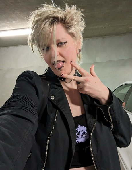 Nahá fotka uniklých OnlyFans od Demongirlcock