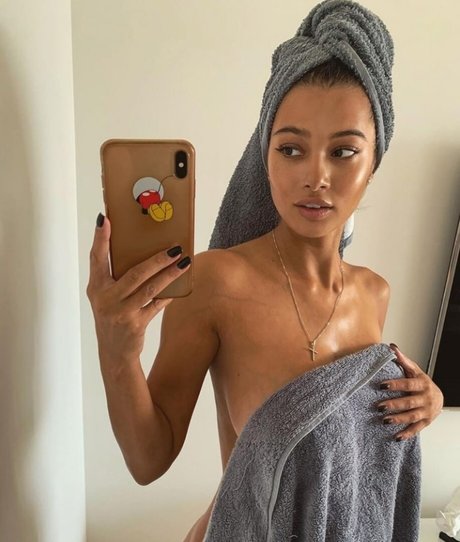 Naken läckt OnlyFans-bild av Vera Eremeychuk