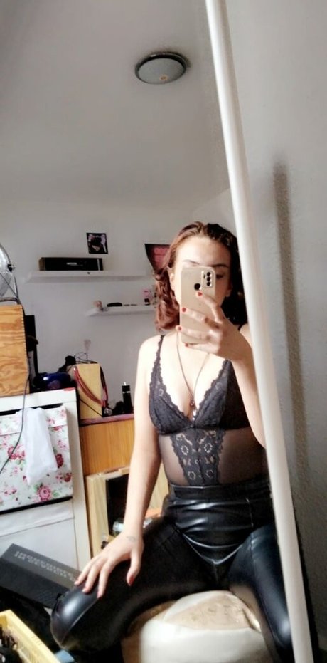 Naken lekkede OnlyFans-bilde av Paula Landmesser