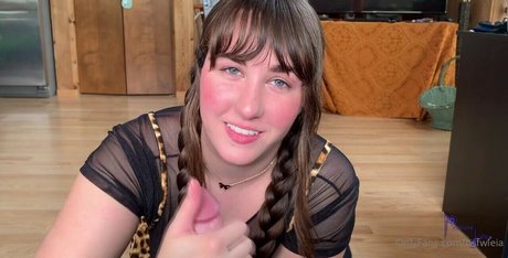 Nagie wyciekłe zdjęcie OnlyFans od Nsfwleia