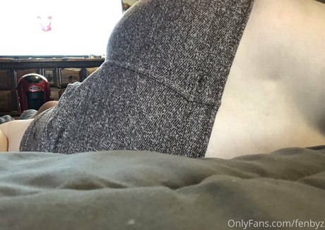 Fenbyz OnlyFans 유출 누드 사진