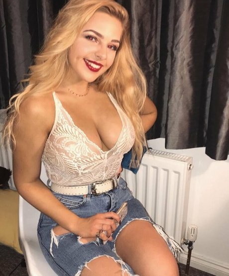 Naken lekkede OnlyFans-bilde av Chloe Ilsley