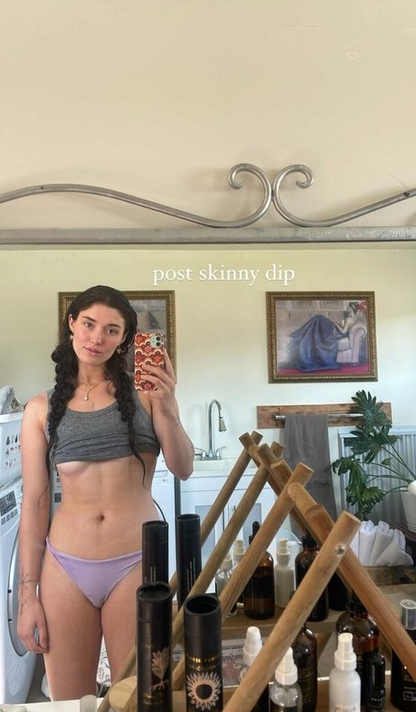 Naakte gelekte OnlyFans-foto van Cowgirlbrooklyn