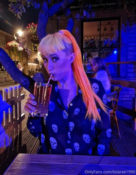 Lolarae29