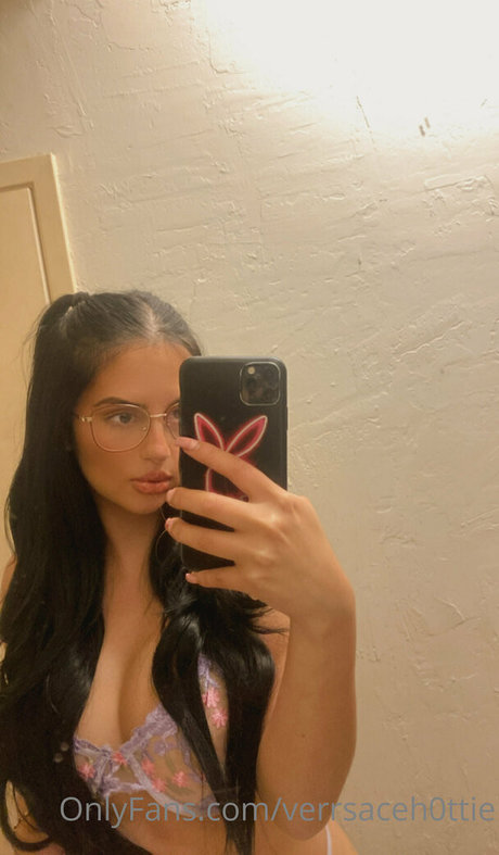 Verrsaceh0ttie  nude leaked OnlyFans photo