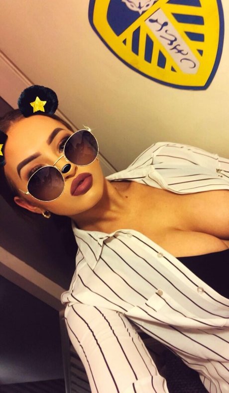 Naken lekkede OnlyFans-bilde av Ellie Lofthouse