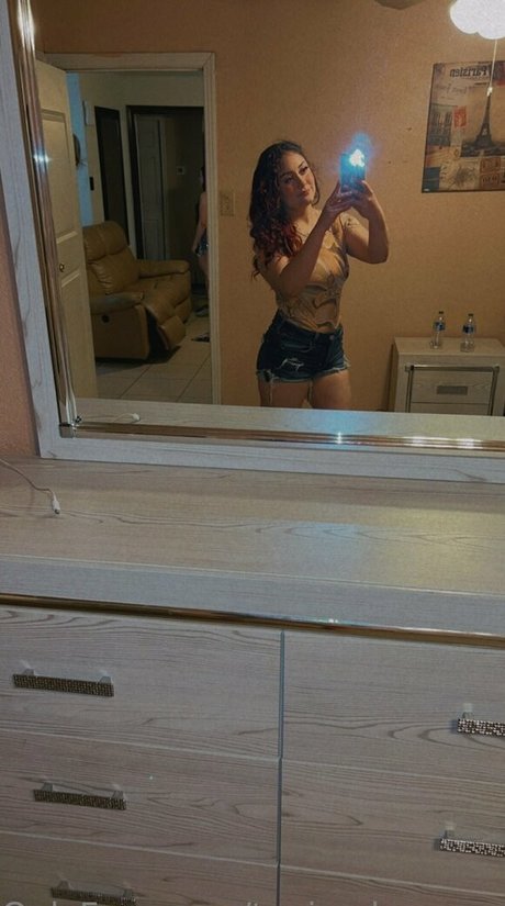 Naken lekkede OnlyFans-bilde av Tinavalenssx